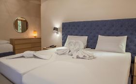 Pitsakis Hotel